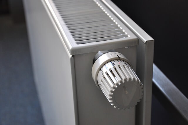 Radiateur posé par un expert en chauffage à La Roche sur Yon Photo'Elec